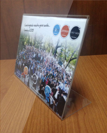 Trabajos en Acrílicos en santiago