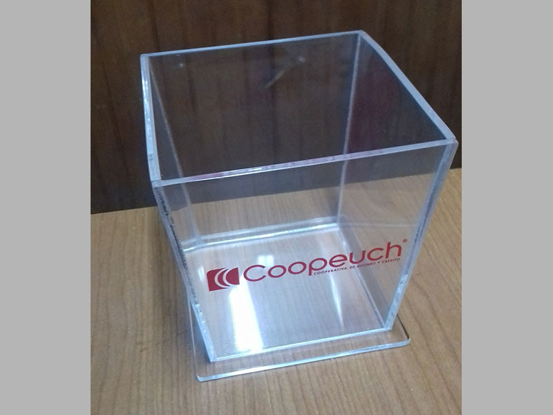 trabajos enspeciales en acrilico