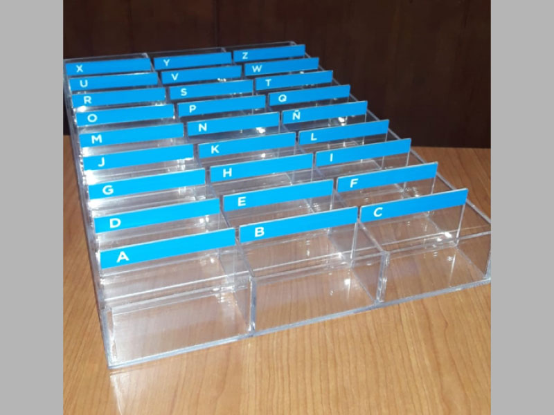 trabajos especiales en acrílico