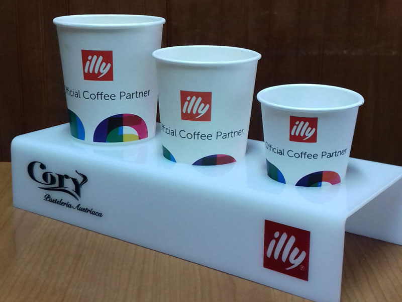 trabajos especiales en acrílico